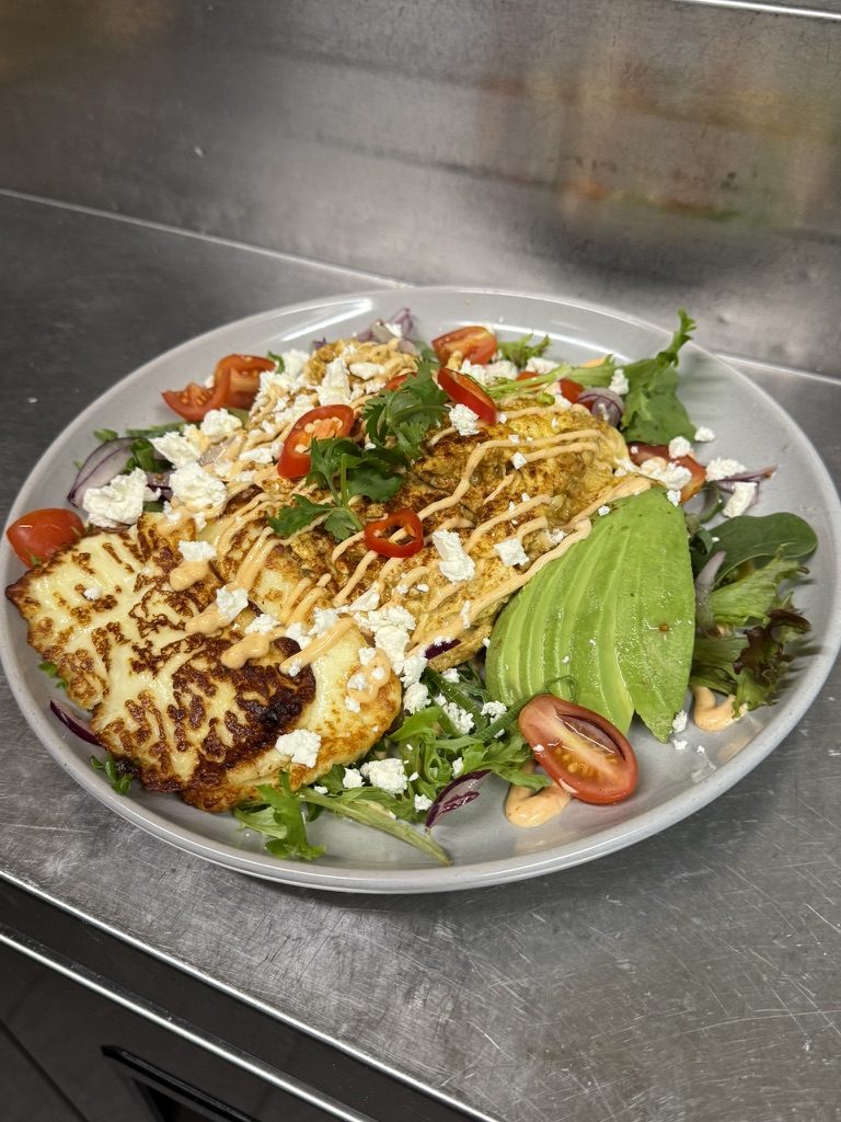 Halouminator salad